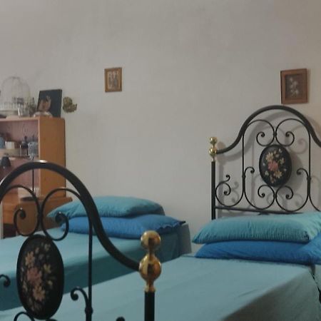 Amabile Guesthouse Milis ภายนอก รูปภาพ