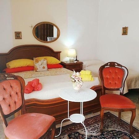 Amabile Guesthouse Milis ภายนอก รูปภาพ